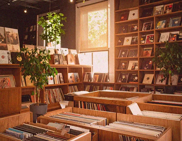 store image 1900s vibe, with grainy edit